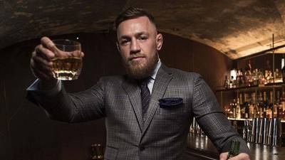 Конор МакГрегор презентует свой собственный бренд виски перед боем на UFC 229