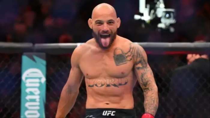 Джо Роган о поединке Сильвы на UFC 314: «Он будущий мировой чемпион» Джо Роган о поединке Сильвы на UFC 314: «Он будущий мировой чемпион»