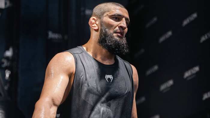 Хамзат Чимаев — феномен UFC: путь от беженца до претендента на титул Хамзат Чимаев — феномен UFC: путь от беженца до претендента на титул