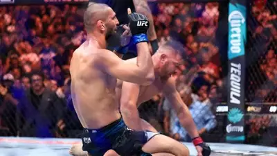 Тренер Дю Плесси рассказал, почему они проиграли Чимаеву на UFC 319