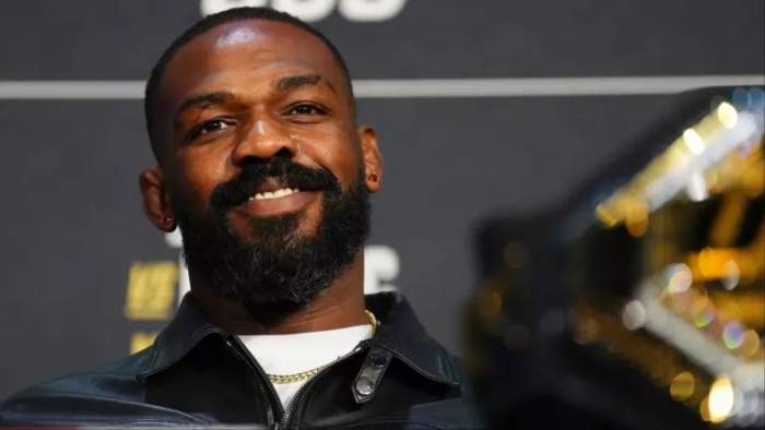 Рашад Эванс: Джонс должен умолять UFC дать ему бой в Белом доме Рашад Эванс: Джонс должен умолять UFC дать ему бой в Белом доме