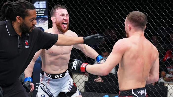 Двалишвили назвал ключевую ошибку Петра Яна в их первом бою