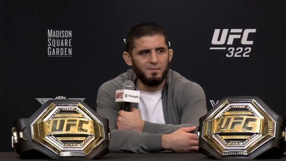 Видео: пресс-конференция после UFC 322