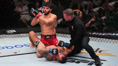 Видео боя: Арман Царукян - Хоаким Силва