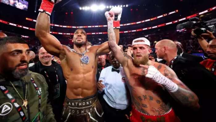 Даниэль Кормье отреагировал на результат боя Пола против Джошуа