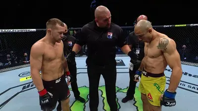 Видео боя: Петр Ян - Жозе Алдо (UFC 251)