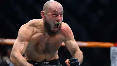 Непобежденный в UFC Ринат Фахретдинов покидает организацию