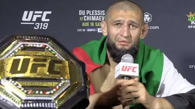 Хамзат Чимаев не собирается долго оставаться в среднем весе