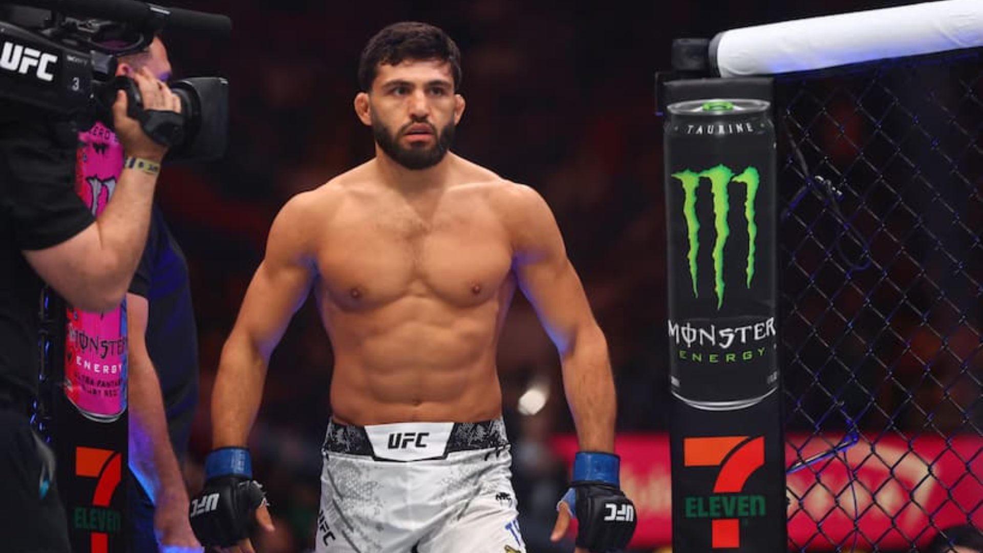 Шара Магомедов объяснил, почему Царукяну не дали бой за титул UFC