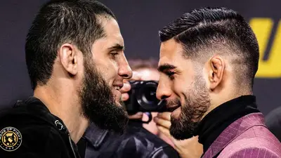 Махачев отвергает идею боя против Топурии в легком весе