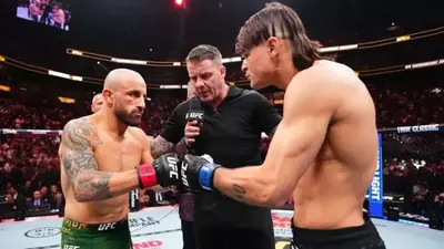 Бойцы ММА оставили прогноз на бой Волкановски - Лопес UFC 325