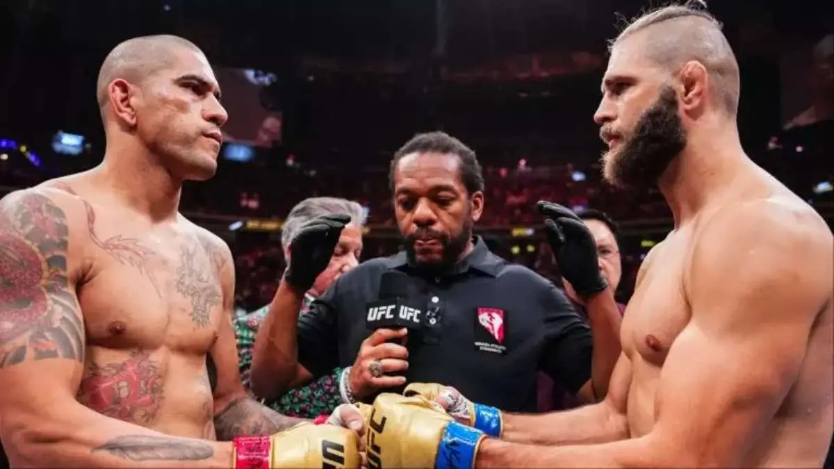 Алекс Перейра вакантировал титул в полутяжелом весе UFC