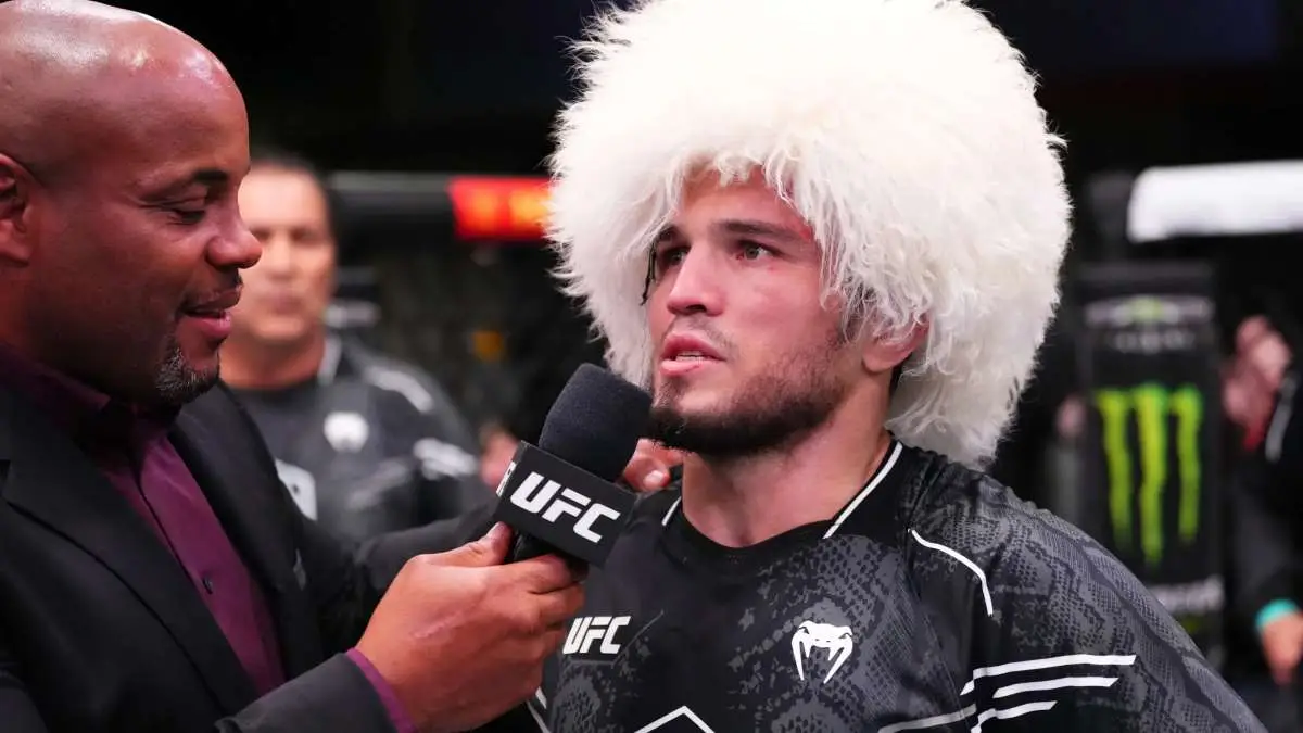 Умар Нурмагомедов рассказал, при каких обстоятельствах ему дадут бой за титул UFC