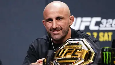 Волкановски оценил шансы Джина Сильвы подраться с ним за титул