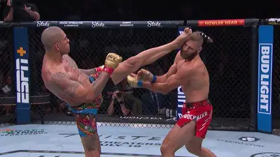 Видео боя: Алекс Перейра - Иржи Прохазка 2