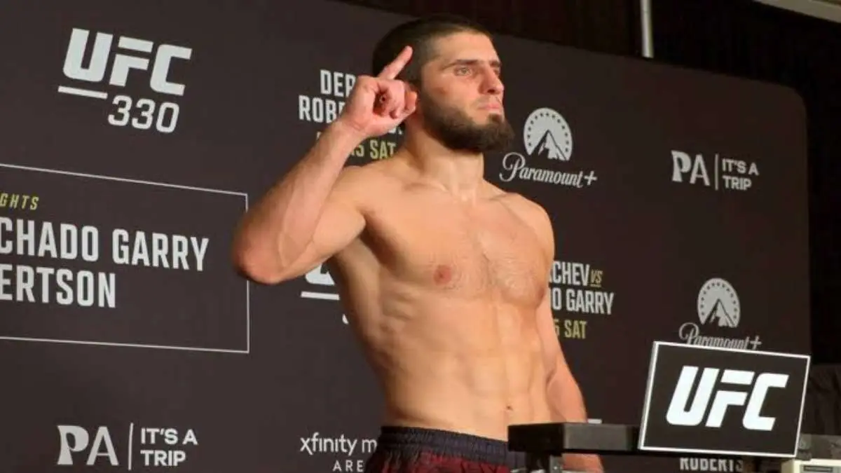 Результаты взвешивания UFC 330: Ислам Махачев - Йен Мачадо Гарри