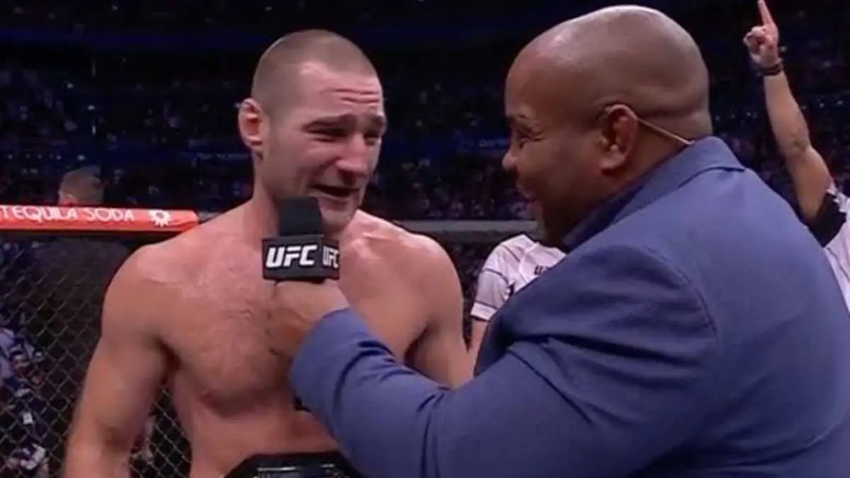 Кормье считает, что UFC допустят ошибку, если отпустят Стрикленда