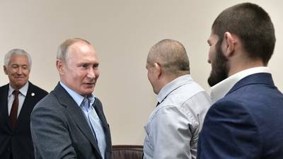 Владимир Путин встретился с Хабибом Нурмагомедовым после UFC 242