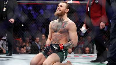Конор Макгреор забил Дональда Серроне за 40 секунд на UFC 246