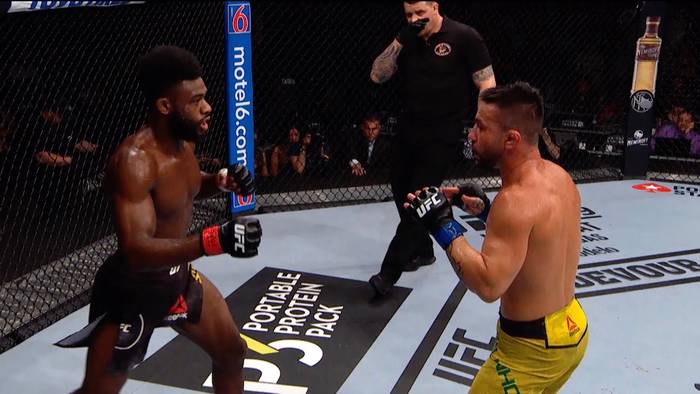 Видео боя: Алджэмейн Стерлинг - Педро Муньоз (UFC 238)