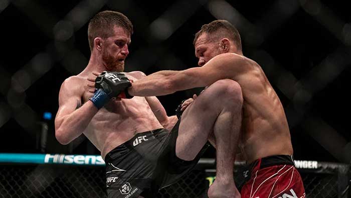 Кори Сэндхаген высказался после поражения на UFC 267