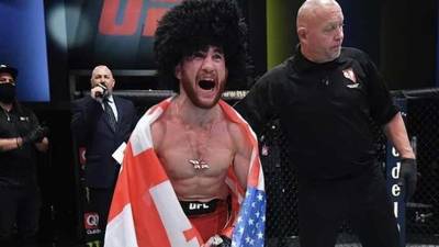 Мераб Двалишвили раскритиковал действия рефери на UFC 292