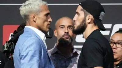 Оливейра недоволен, что реванш против Махачева на UFC 294 пройдет в Абу-Даби